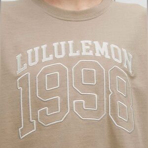 Lululemon NWT $68 SOLDOUT Relaxed-Fit Cotton Jersey T-Shirt Graphic Sheer Oak
